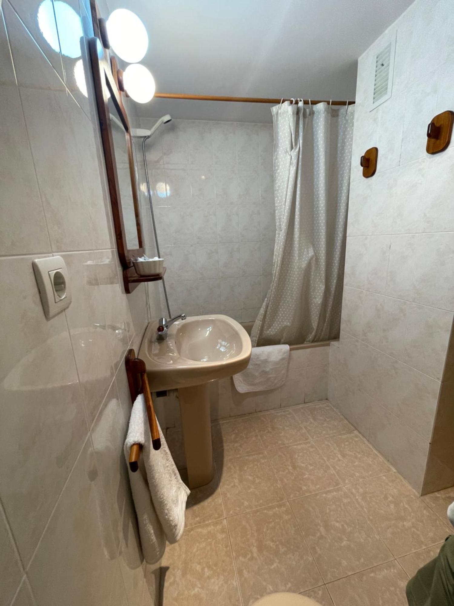 Atico En Biescas Con Piscina, Tenis Y Barbacoa Εξωτερικό φωτογραφία